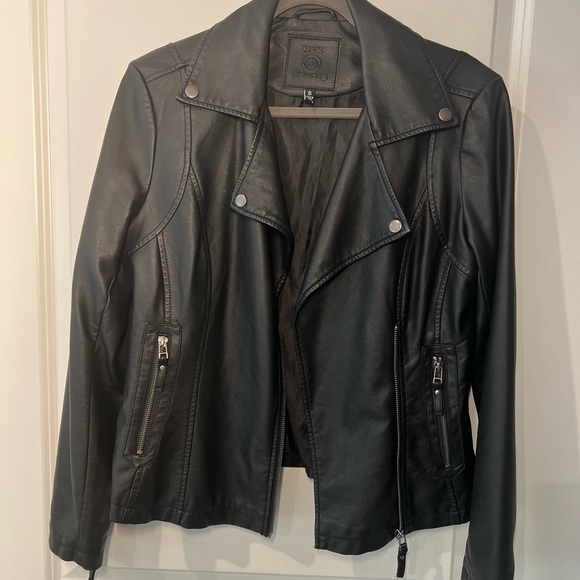 Max studio, new faux leather biker jacket , Black size S!!! - Picture 3 of 6